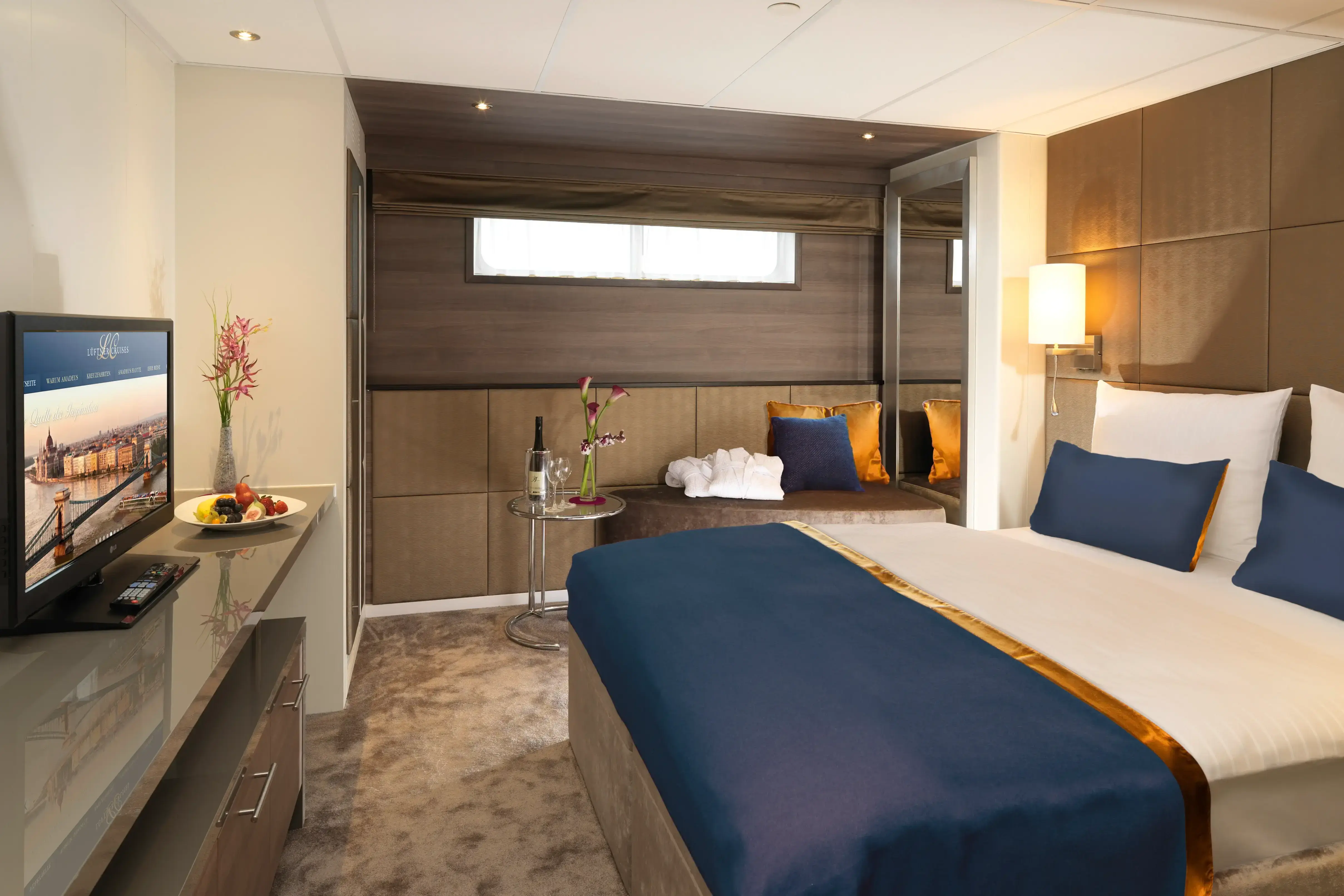 Lueftner_Cruises_AMADEUS_Silver_III_Cabin_Haydn_Deck.webp