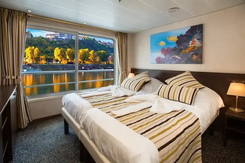 cabine-double-pont-superieur-ms-vivaldi-danube-croisieurope-andras-mayer