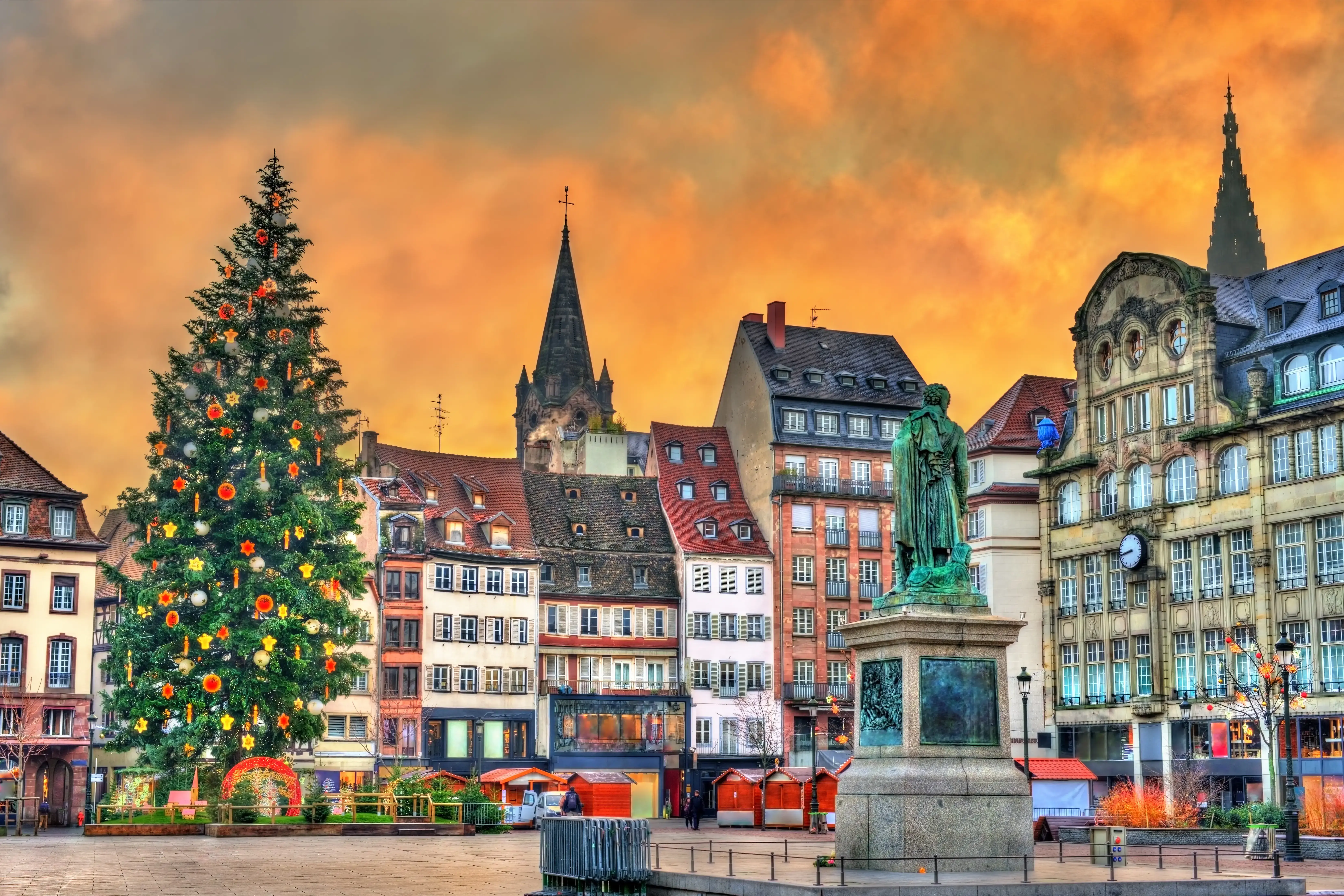 Lueftner_Cruises_Amadeus_Rhine_Winter_France_Strasbourg__c_AdobeStock_183095350.webp