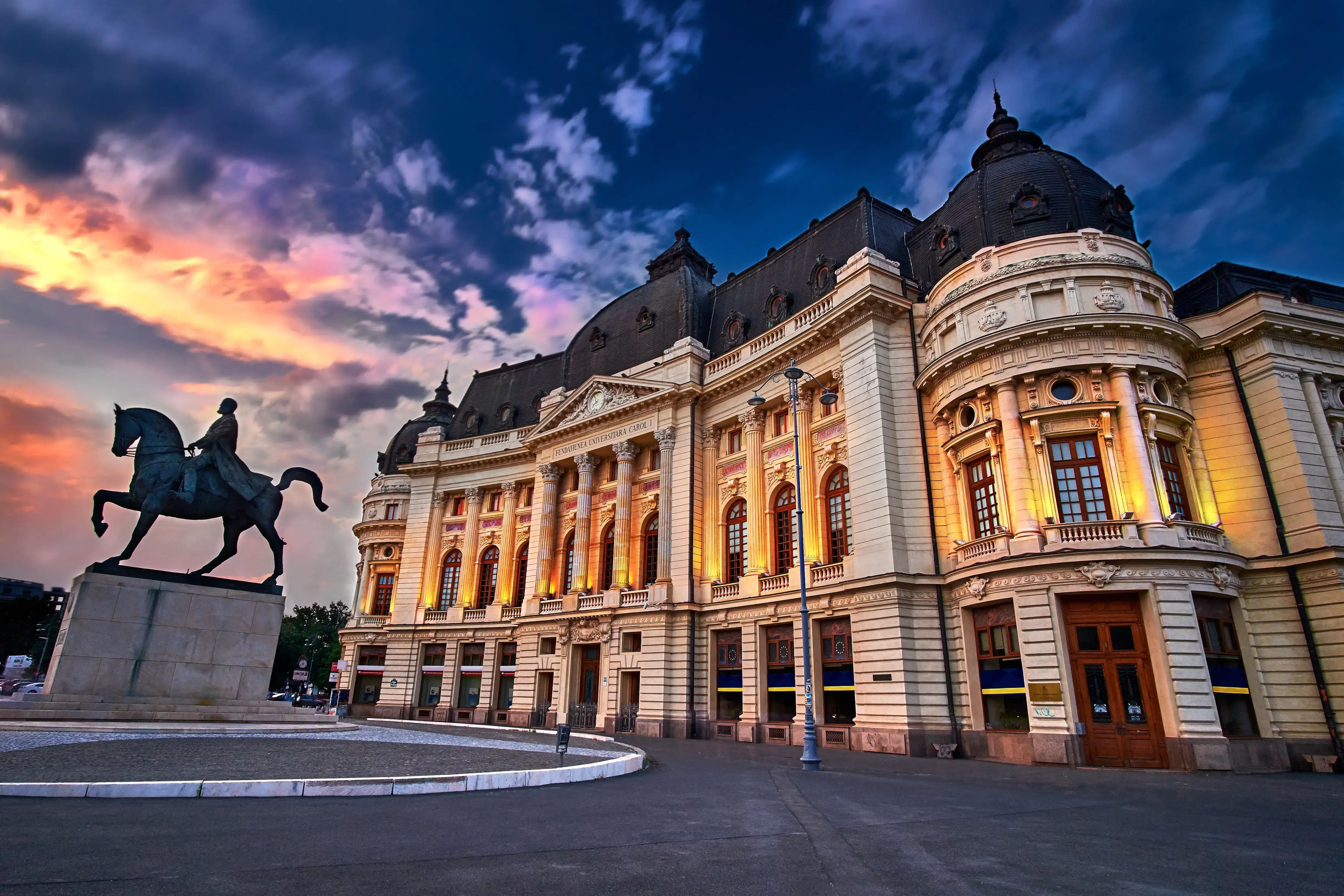 Lueftner_Cruises_Amadeus_Romania_Bucharest_National_Library__c__.webp